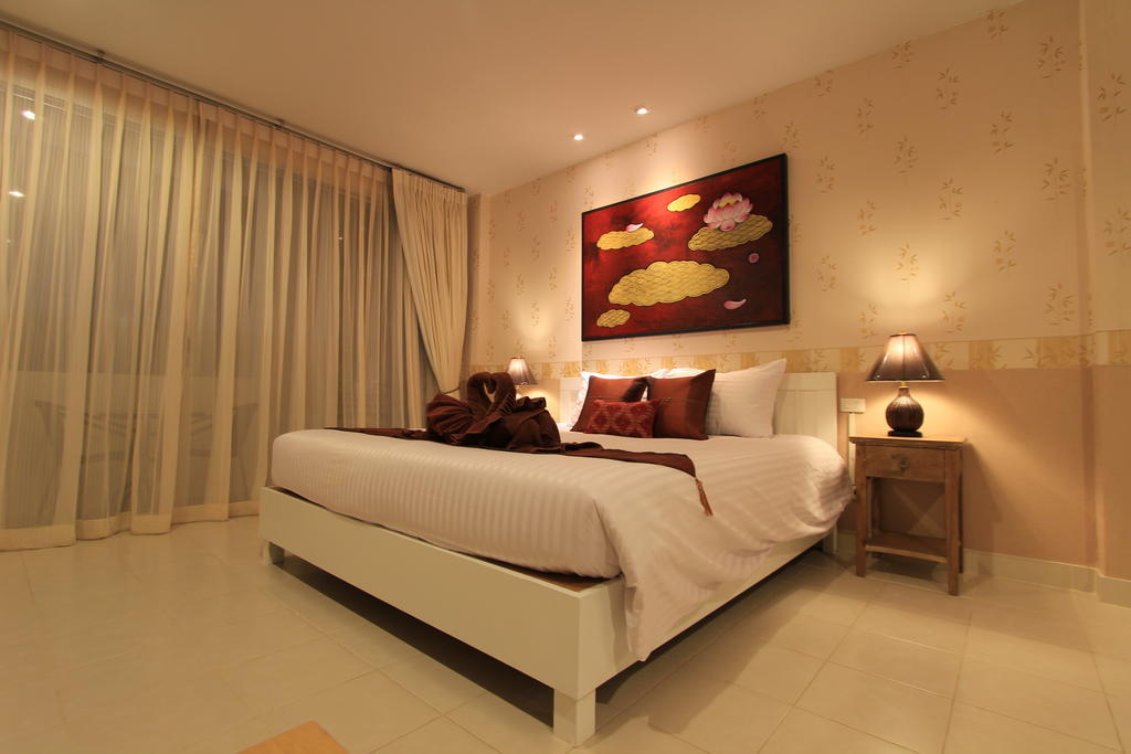 The Guide Hometel Bãi biển Kata Ngoại thất bức ảnh