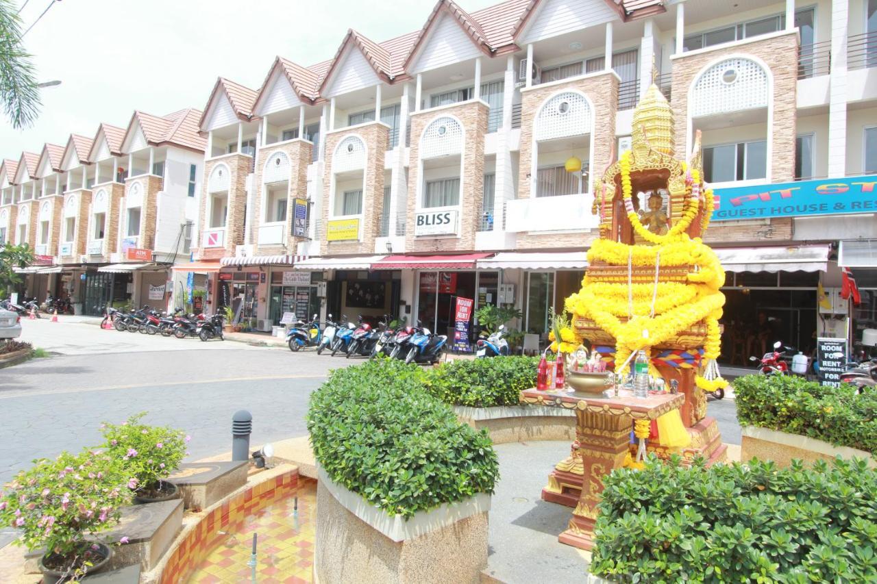 The Guide Hometel Bãi biển Kata Ngoại thất bức ảnh